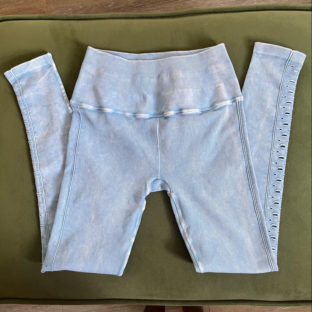 NWOT Spiritual Gangster Self Love Seamless Legging in blue size M/L